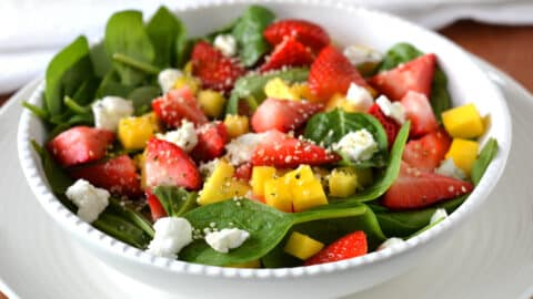 Salade d'épinards aux fraises