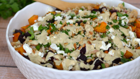 Salade d'automne à la courge rôtie et betteraves