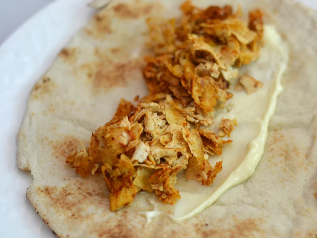 Sandwich au tofu shish taouk (style shawarma)